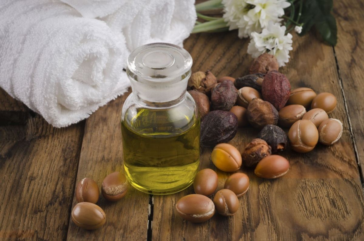 بهترین روغن برای لک قهوه ای صورت