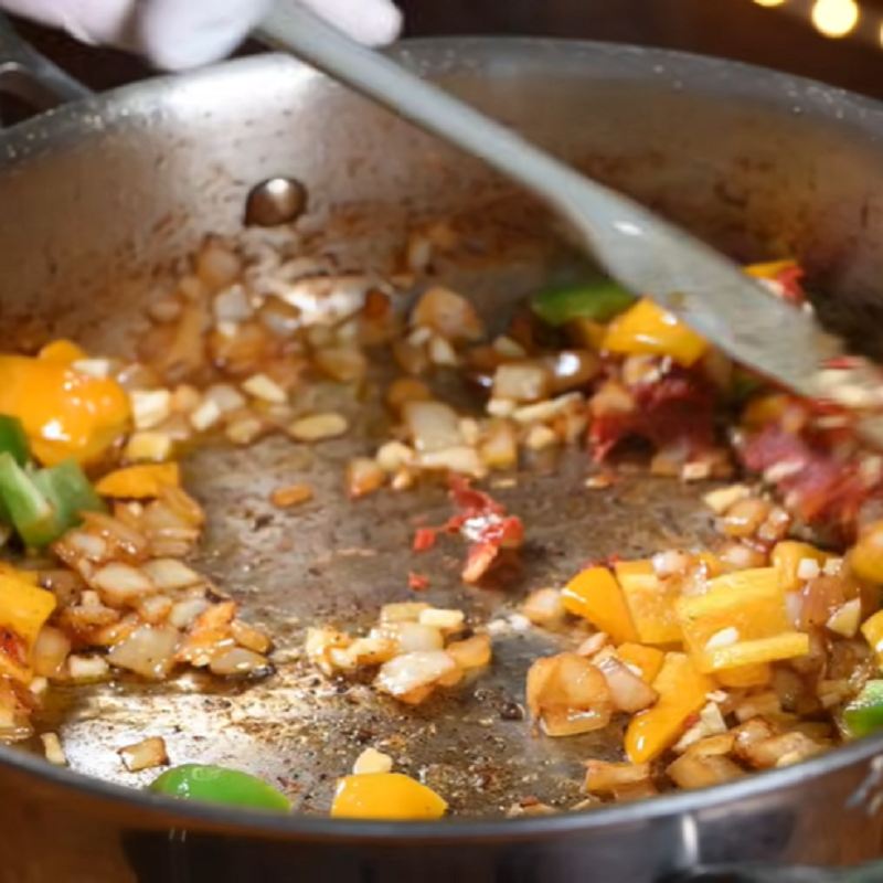 آماده کردن مواد پایه کبسای مرغ
