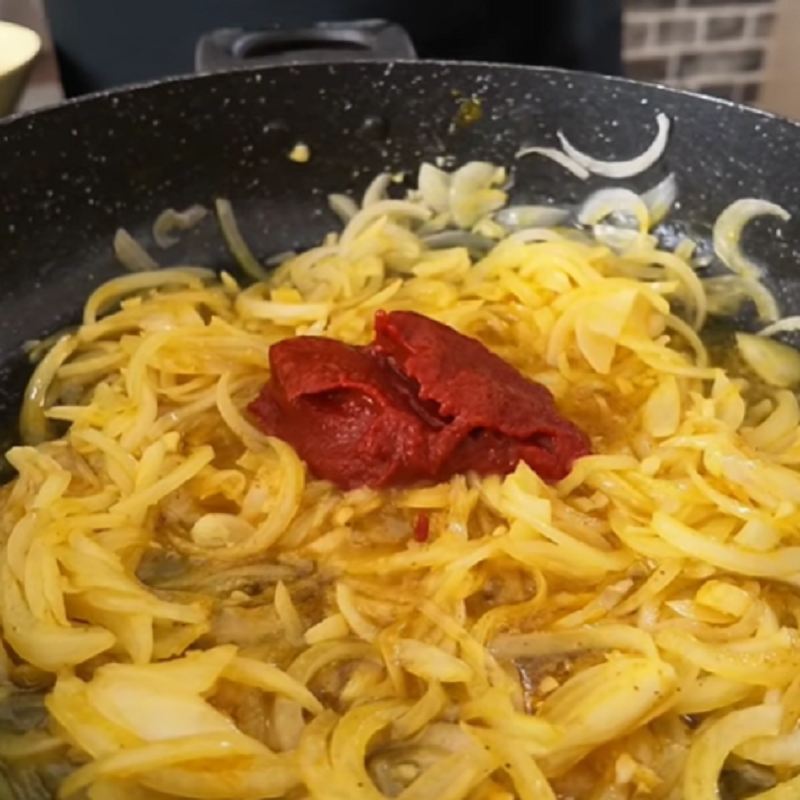 طرز تهیه سس مرغ برای ۲۰ نفر