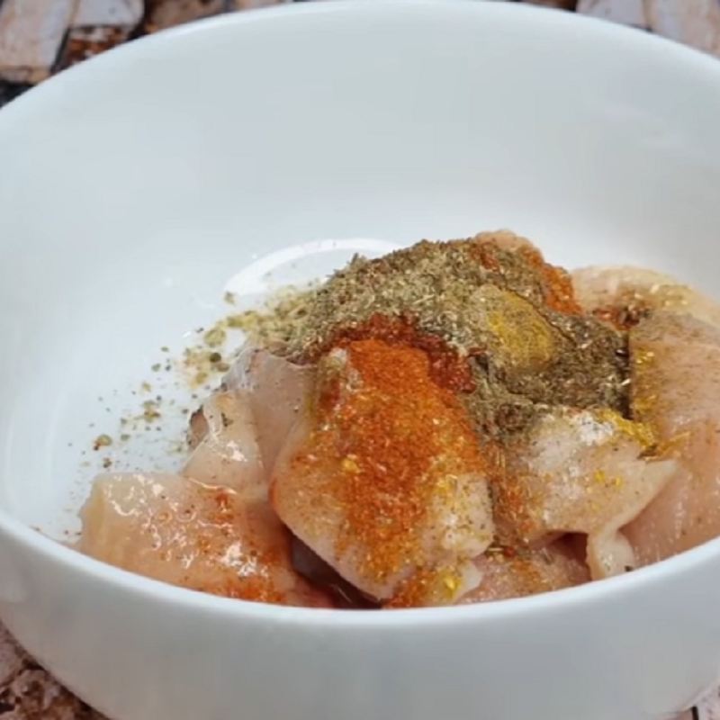 مرغ را مزه دار کنید