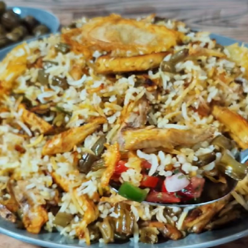 طرز تهیه لوبیا پلو با لوبیا سبز و مرغ ریش ریش