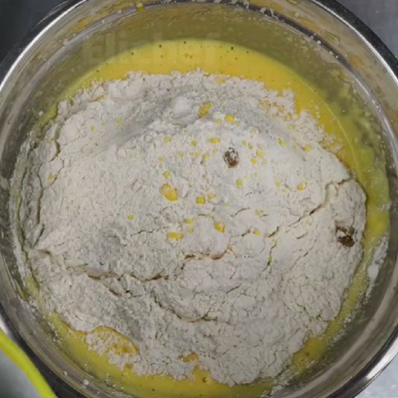 آرد و روغن را اضافه کنید