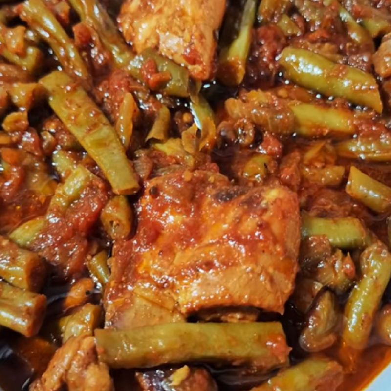 طرز تهیه خورشت لوبیا سبز با مرغ