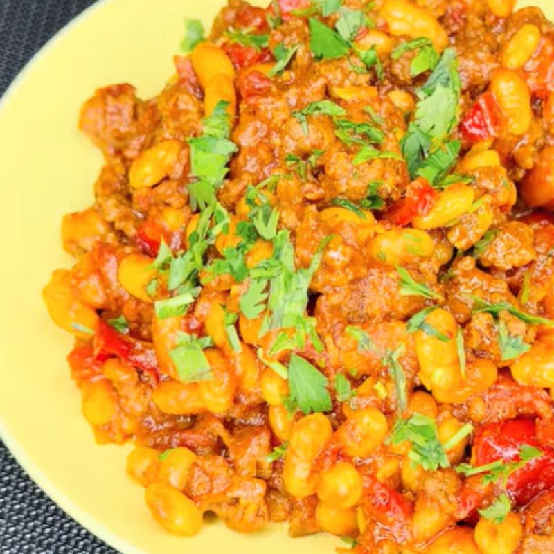 طرز تهیه خوراک گوشت چرخ کرده و لوبیا سفید با رب انار