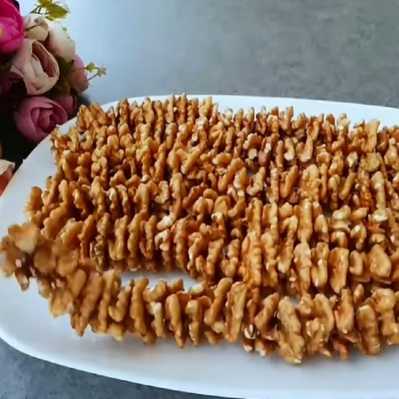 نخ کردن گردوها