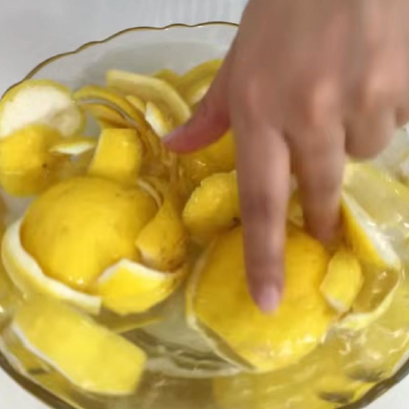 شست وشوی کامل پوست لیمو