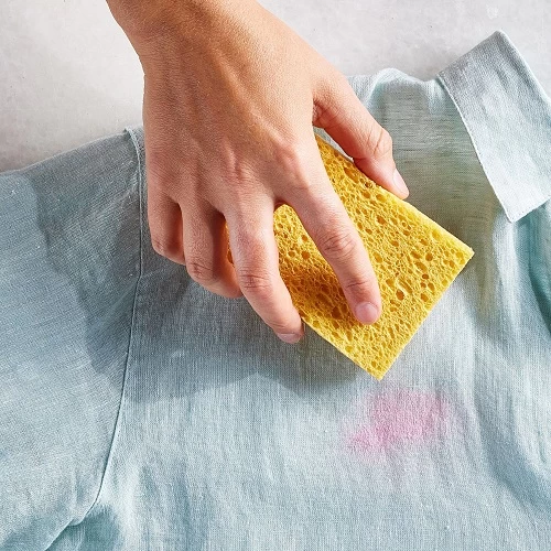 پاک کردن غلط گیر از روی لباس