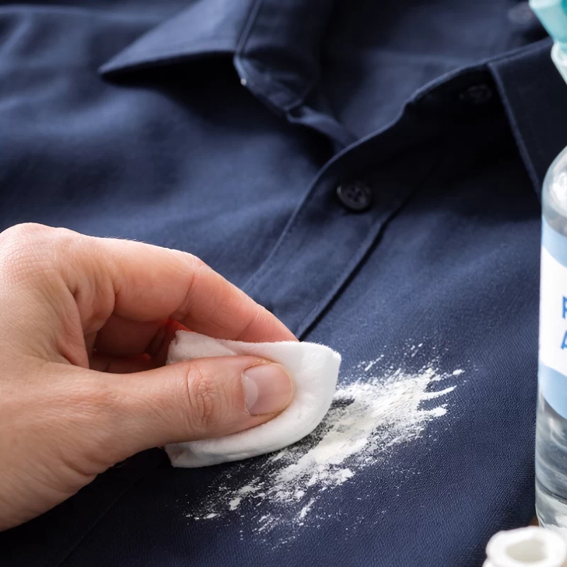 پاک کردن غلط گیر از روی لباس