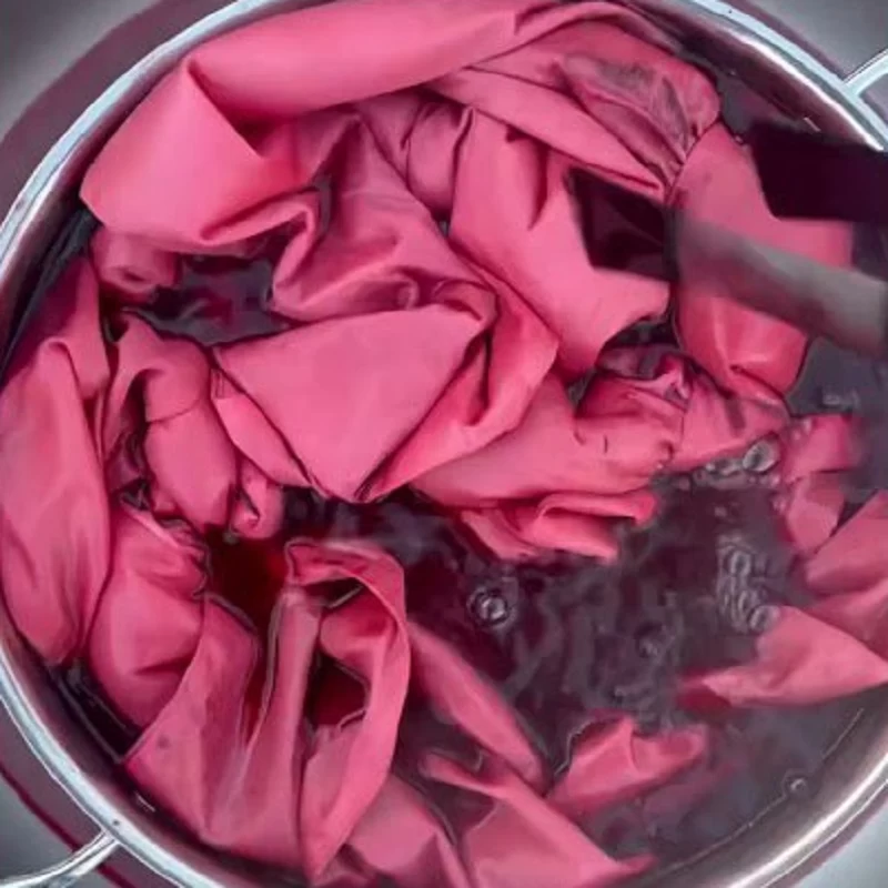 نحوه رنگ کردن لباس در خانه