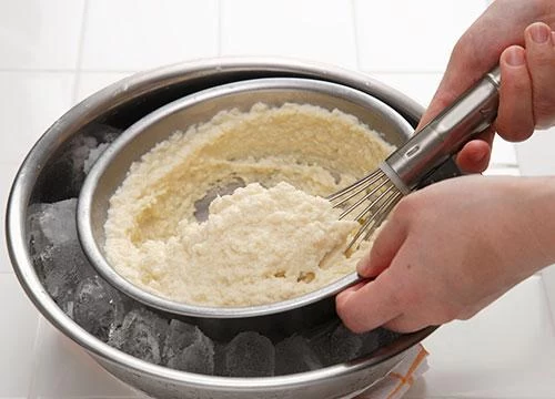 بستنی قیفی
