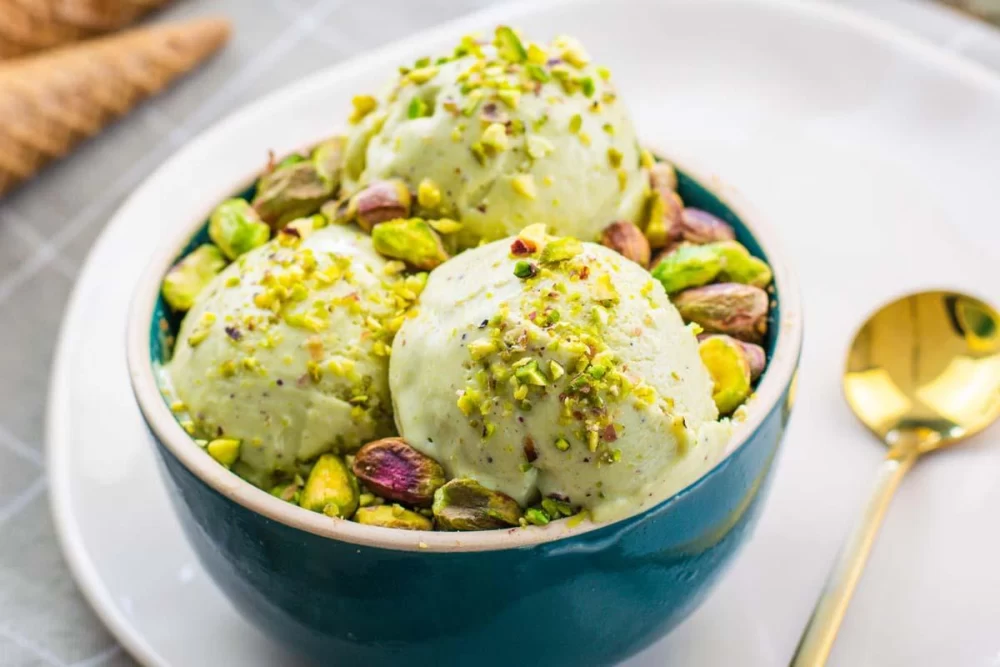 بستنی قیفی