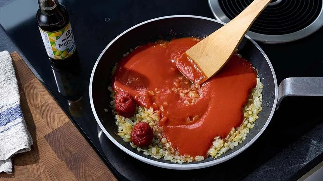 خورشت قارچ و گوجه