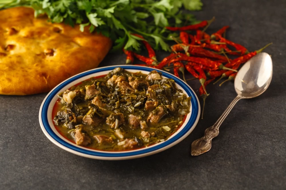 چگونه قورمه سبزی لایف اِستایل درست کنیم؟ غذا آرایی مدرن!