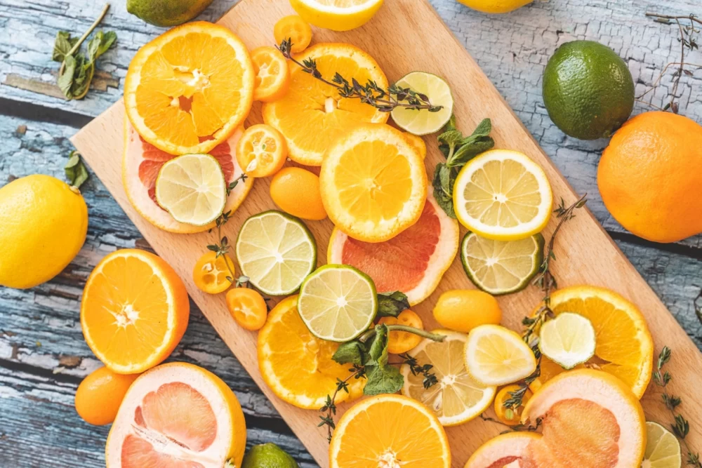 کلاژن طبیعی و ارزان بخورید: ۹ خوراکی مفید برای جوانی!