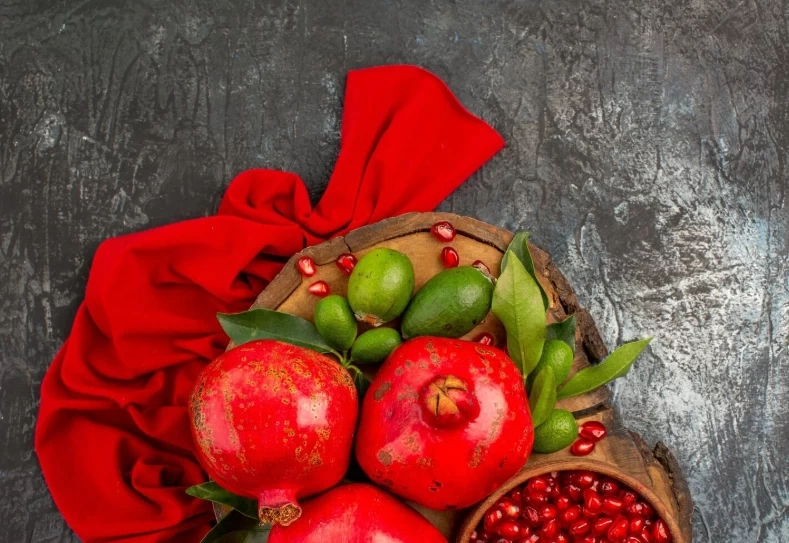 ۷ ایده هدیه ارزان برای عروس در شب یلدا؛ یلدایی خاطره ساز!