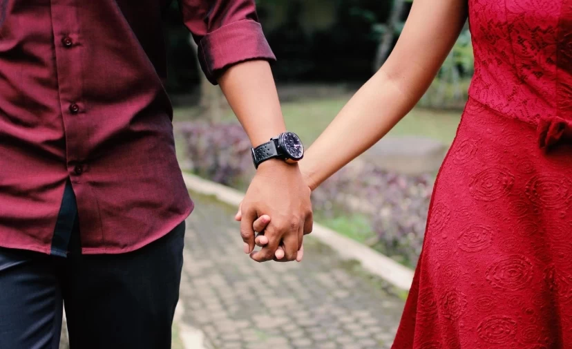 رابطه بدون تعهد چیست؟ ۷ آسیب پنهانی که باید جدی بگیرید!