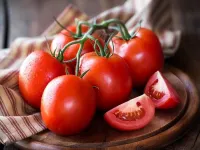 گوجه فرنگی: از فواید تا مضرات و بهترین زمان مصرف