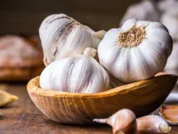 خواص و مضرات سیر: از تقویت ایمنی تا خطرات مصرف بیش از حد