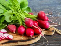 برگ تربچه: از خواص شگفت انگیز تا عوارض احتمالی