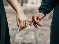 قسمت دوم قصه چیزی که عوض داره گله نداره!