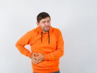 پف زیر چشم و مشکلات کبدی: ۳ نشانه که باید جدی بگیرید!