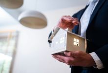 ادعای مالکیت مستاجر چه شرایطی دارد؟