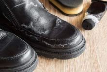 آموزش از بین بردن شوره کفش در پاییز و زمستان
