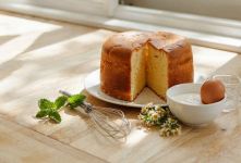 طرز تهیه کیک پف دار ۱ تخم مرغی با ماست بدون نیاز به فر