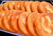 طرز تهیه کوکو سیب زمینی پوک و ترد با شیر و نشاسته