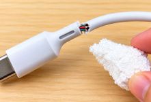 تعمیر کابل شارژر قطعی دار و پاره شده با یک تکه یونولیت