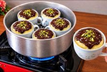 طرز تهیه کاپ کیک فنجانی بدون فر و همزن با ۱ عدد تخم مرغ