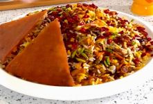 گردو پلو؛ غذای مجلسی و اصیل چهارمحال و بختیاری