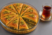 طرز تهیه باقلوا غازی؛ راز باقلوا اصیل ترکیه با خمیر فیلو
