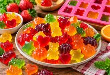 طرز تهیه پاستیل خانگی با پودر ژله؛ ساده، خوشمزه و رنگارنگ