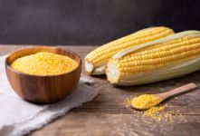 بلغور ذرت چیست؟ ویژگی ها و مواد مغذی آن