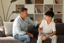 سخت گیری سازنده در تربیت کودک | از ضرورت تا اجرا (راهنمای کامل والدین)
