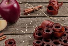 بررسی جامع کالری و ارزش غذایی لواشک سیب | سالم است یا چاق کننده ؟