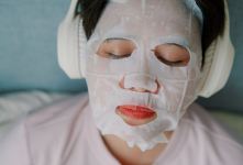 راهنمای انتخاب بهترین ماسک ورقه ای صورت؛ از نوع پوست تا مواد مؤثر !