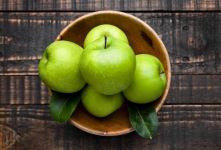 هر آنچه باید درباره خواص و مضرات سیب ترش بدانید !