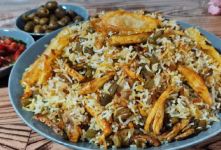 طرز تهیه لوبیا پلو با لوبیا سبز و مرغ ریش ریش؛ دستور پخت خوشمزه و مجلسی