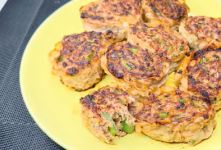فقط گوشت چرخ کرده و گوجه فرنگی؛ یه غذای خوشمزه و متفاوت با نان لواش