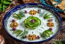 تزیین ماست و خیار؛ ۲۰ ایده ساده، مجلسی و تک نفره برای سفره ایرانی