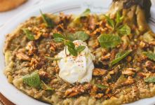 طرز تهیه بورانی بادمجان؛ پیش غذای خوشمزه و مجلسی با طعم دودی و سیر