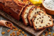 طرز تهیه کیک کشمش و گردو خوشمزه و ساده به روش بازاری؛ نرم، پف دار و معطر