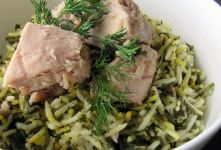 طرز تهیه شوید پلو با تن ماهی به روش بندری؛ یک غذای خوشمزه، تند و فوری برای ناهار و شام!