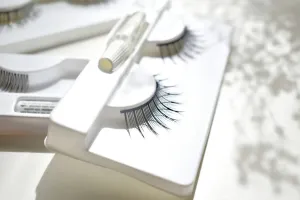 مژه والیوم در مقابل اسپایکی/ انتخاب بهترین گزینه