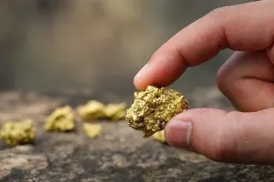 طلا از چه چیزی ساخته می شود؟