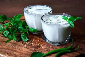 ۸ چاشنی خوشمزه و عالی برای دوغ
