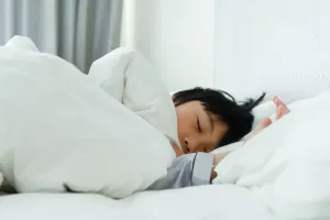 بررسی تاثیرات خواب ظهر بر چربی سوزی و کاهش وزن !