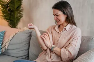 چرا نباید جای نیش حشرات را بخارانیم؟ + راه تسکین خارش
